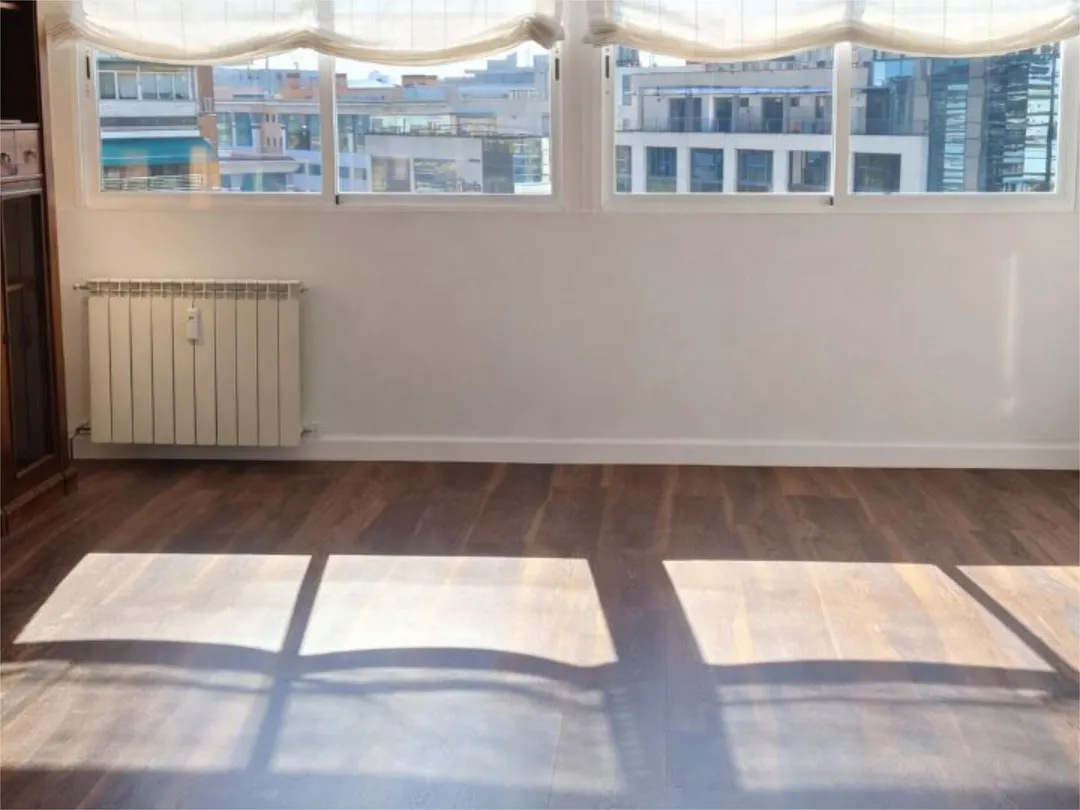 Piso en  Calle de Oña 25