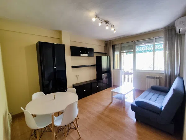 Piso en Barrio Valdezarza