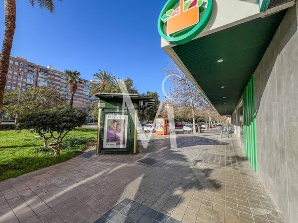 Restaurante en traspaso en Avenida Blasco Ibáñez - Foto 1