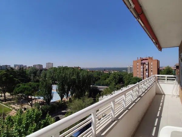 Ático en avenida Doctor Federico Rubio y Gali, 86