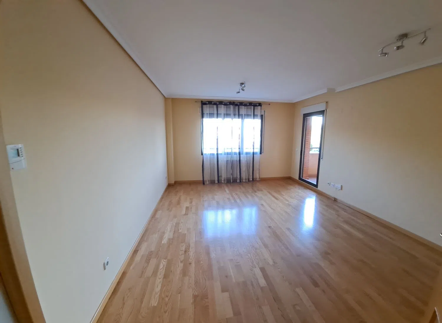 Piso en calle Dulce María Loynaz, 1 - Foto 1