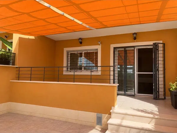Chalet adosado en Avenida del Mediterráneo, 50 - Foto 1