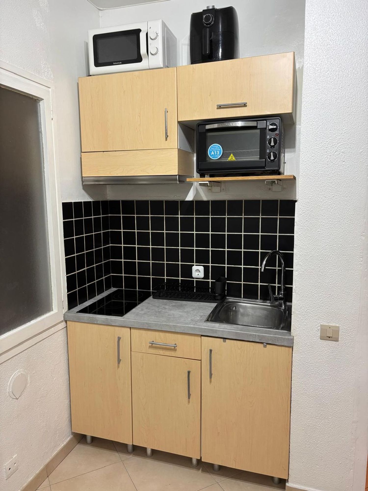 Estudio en calle de Berlín, 51 - Foto 5