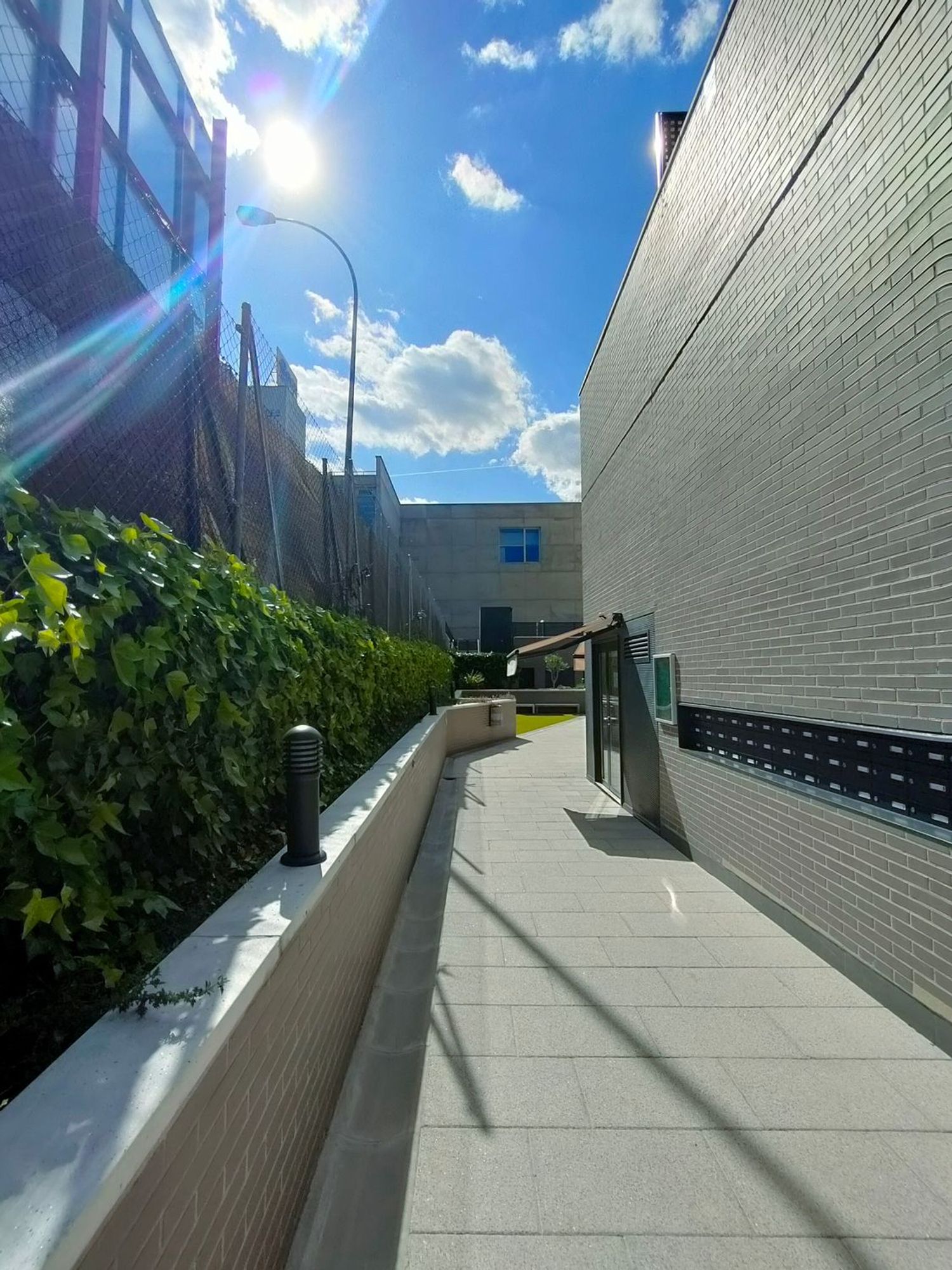 Dúplex en Avenida de los Pirineos - Foto 2