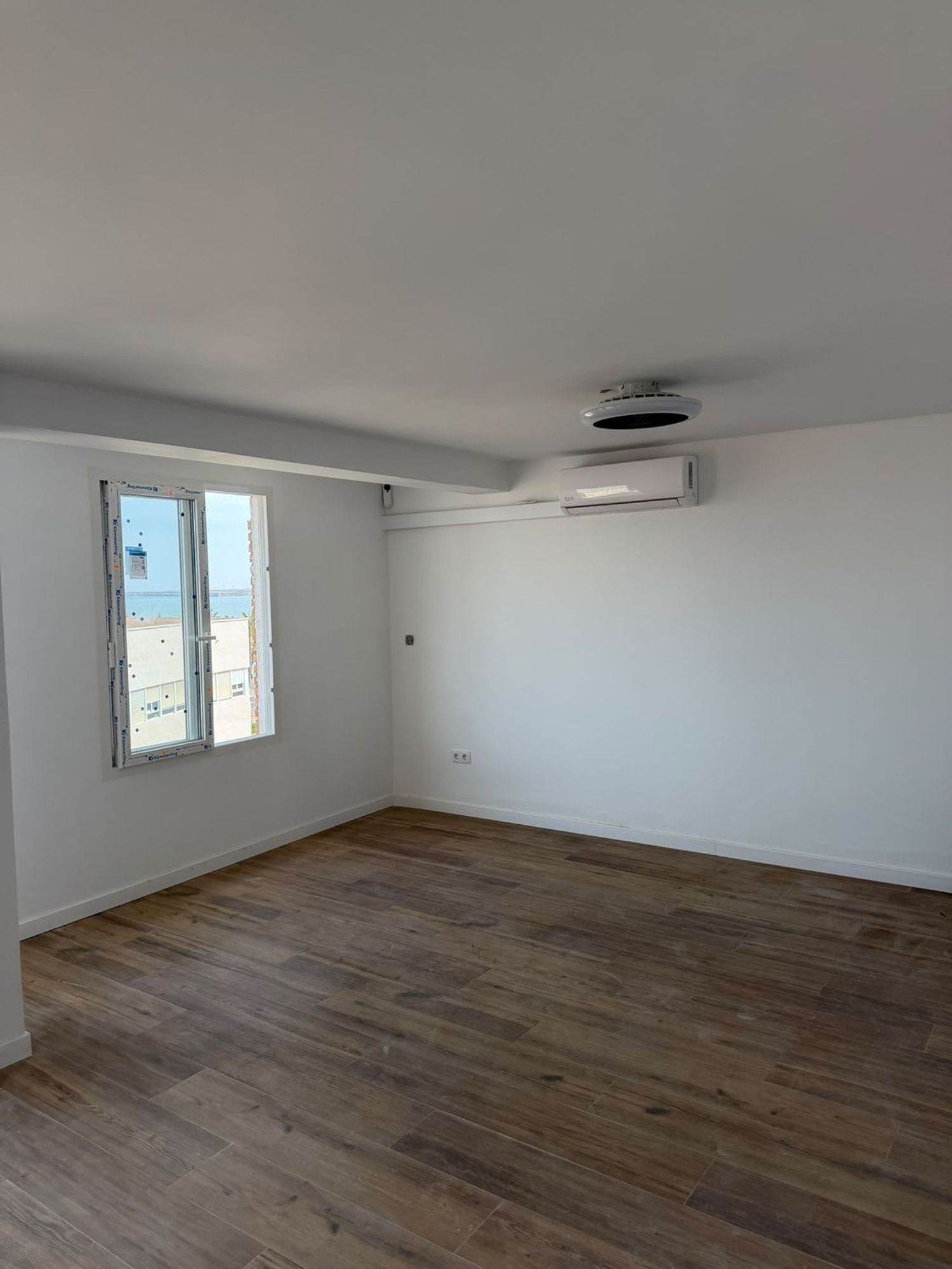Piso en Calle d'Eugènia Viñes, 241, El Cabanyal-El Canyamelar - Foto 6