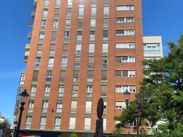 Piso en Calle Luciano Castañón, 10, Centro - San Lorenzo - Foto 2