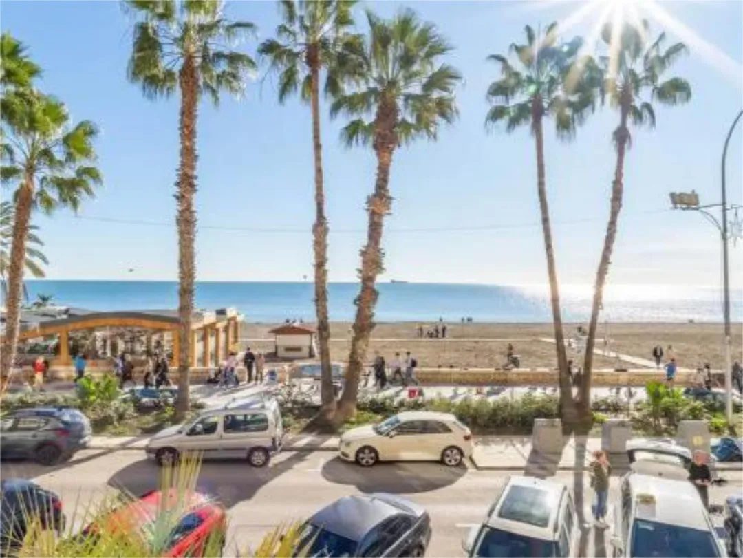 Piso en  Calle Pintor Guerrero del Castillo 2 - Foto 1