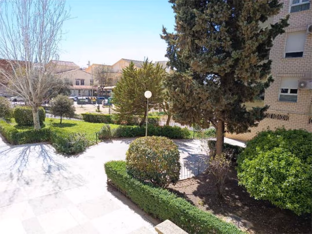 Piso en El Serrallo - Foto 2