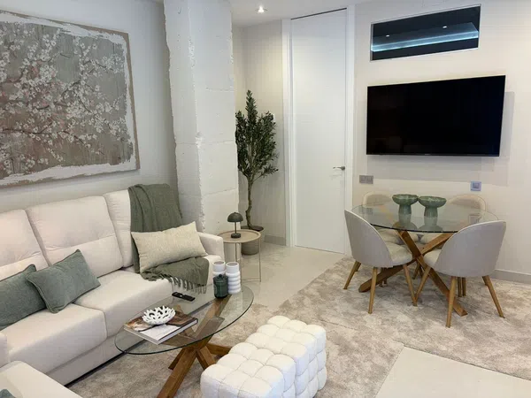 Piso en calle de Donoso Cortés, 48