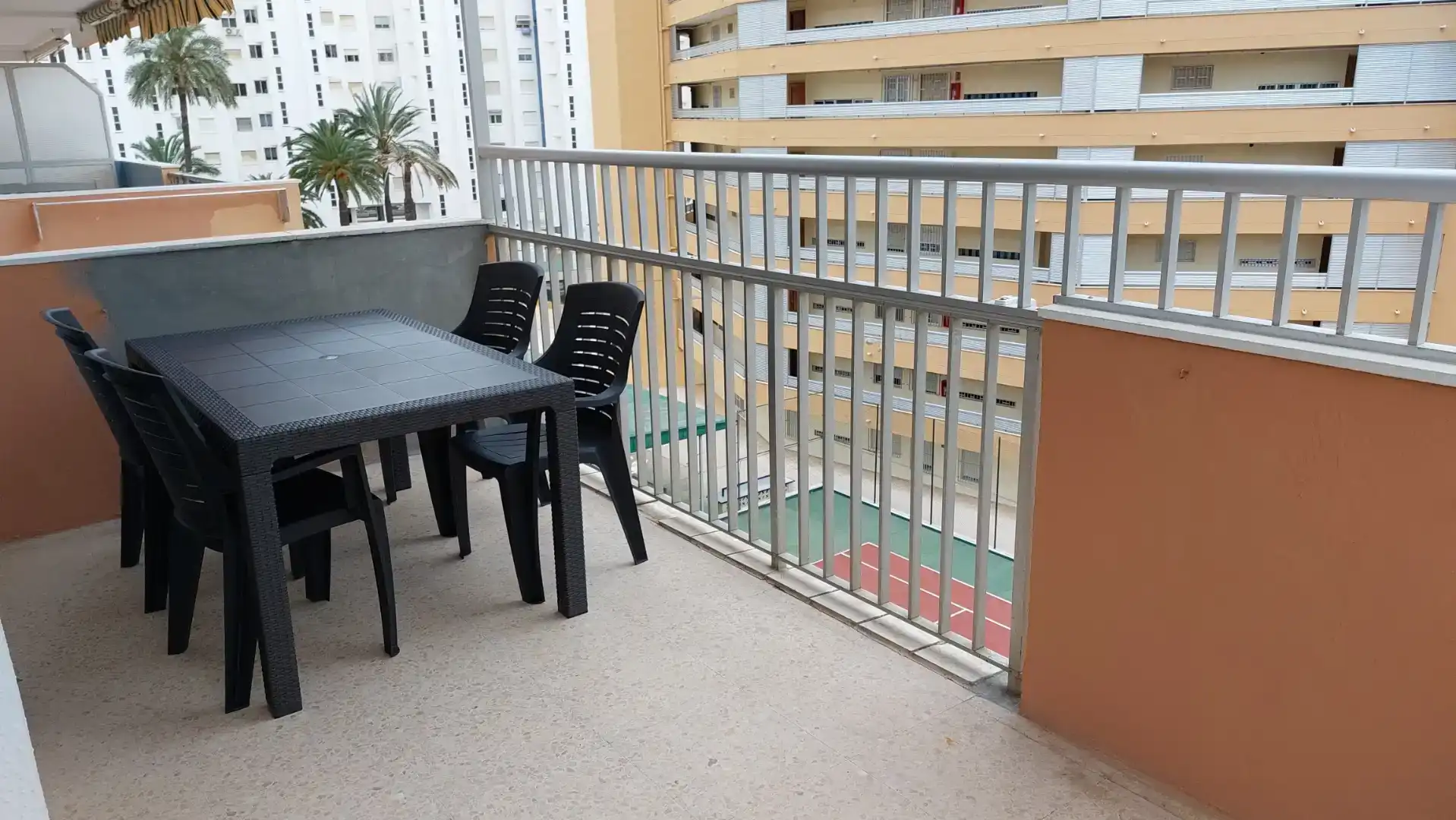 Piso en  Avinguda Joanot Martorell 8 - Foto 2