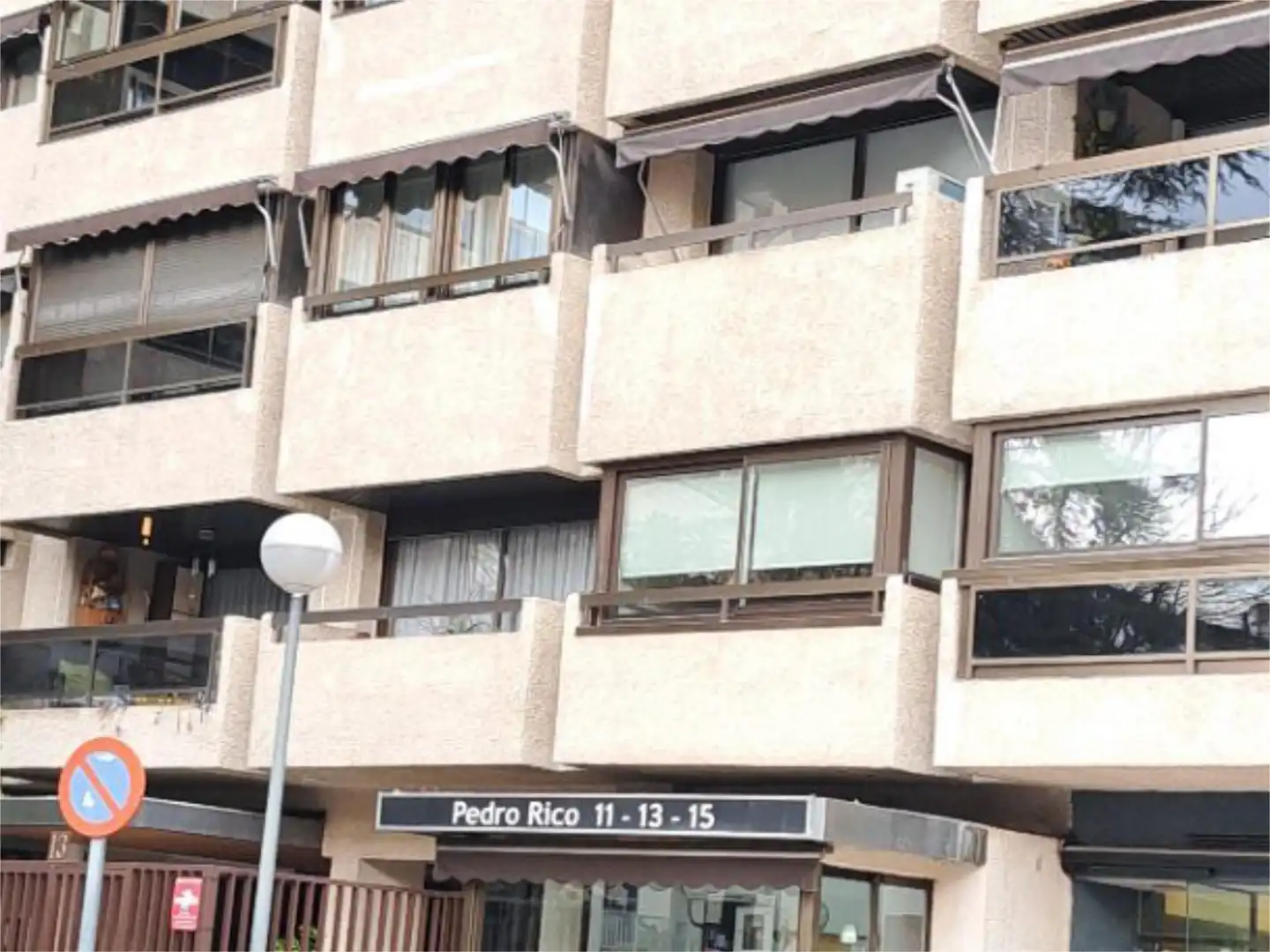 Piso en  Calle de Pedro Rico 15 - Foto 9