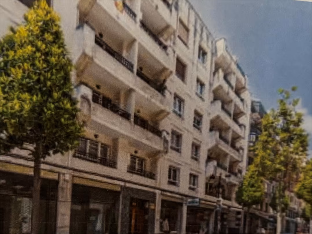 Piso en  Calle Campoamor 23