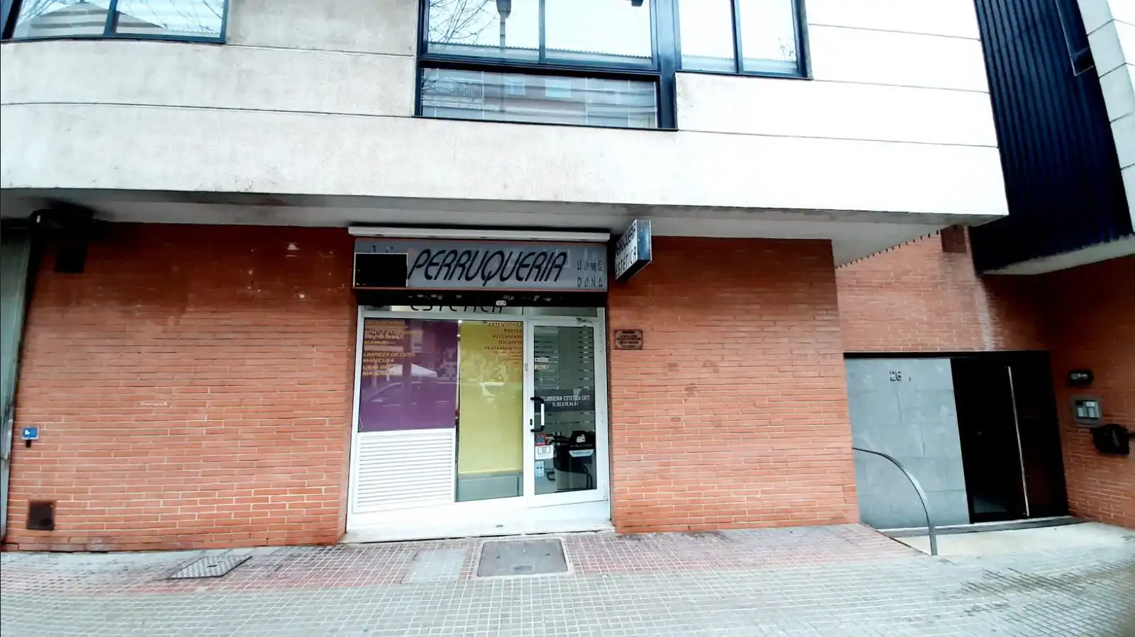 Local comercial en  Carrer de Francesc Layret 26 - Foto 8