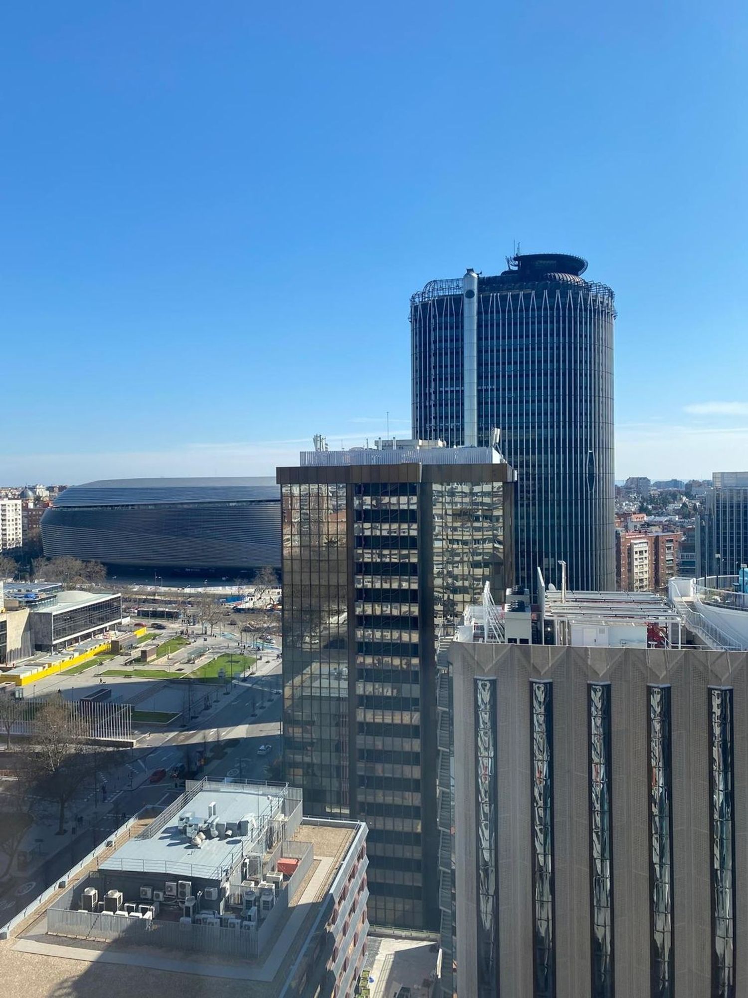 Piso en avenida del General Perón, 32