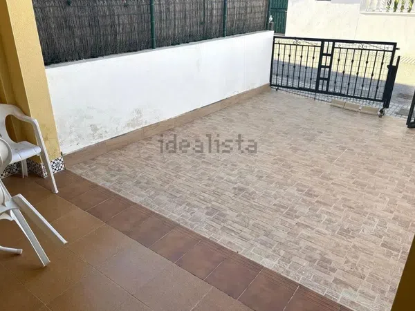 Piso en Calle Lagunas de Ruidera, 648, Zona Lago - Los Almendros - Foto 3