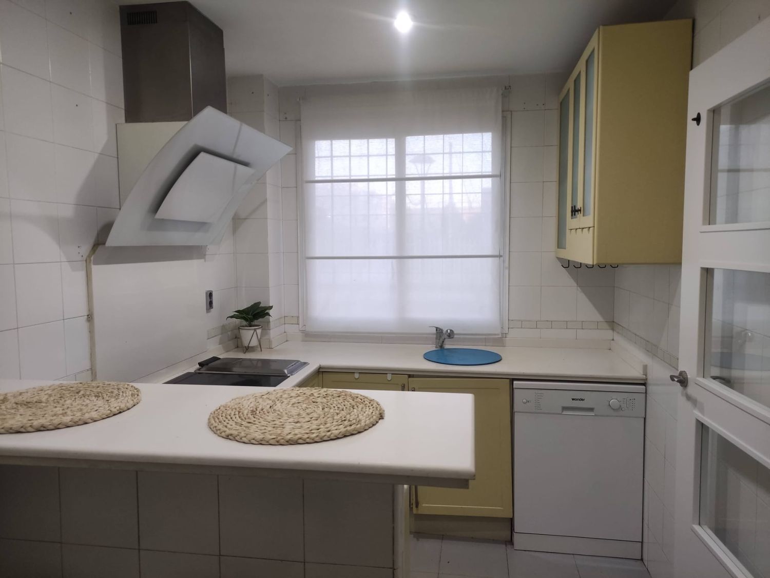 Chalet adosado en calle Burdeos, 21 - Foto 4