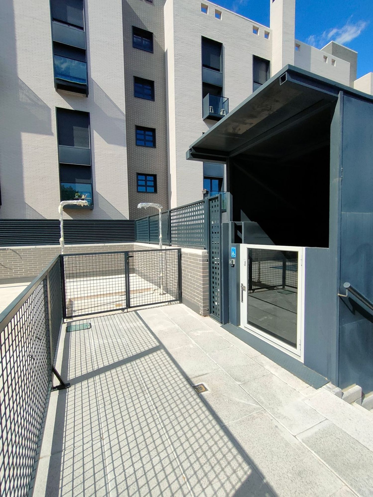 Dúplex en Avenida de los Pirineos - Foto 12