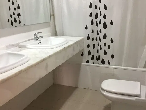 Piso en Calle de las Trece Rosas, 17 bajo D - Foto 4