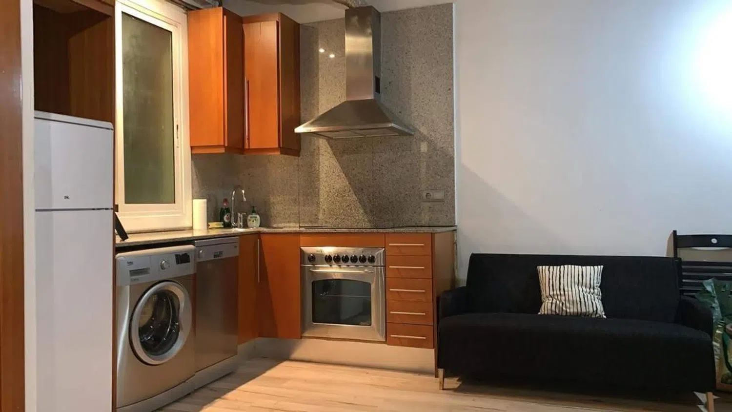 Estudio en rambla del Raval, 36 - Foto 5