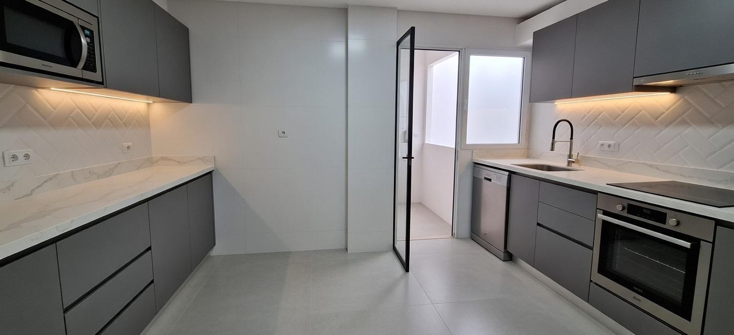 Piso en calle Pantano de Camarillas, 2 - Foto 3