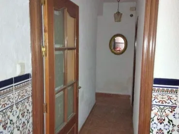 Casa adosada en  Avenida de los Almogávares 36 - Foto 3