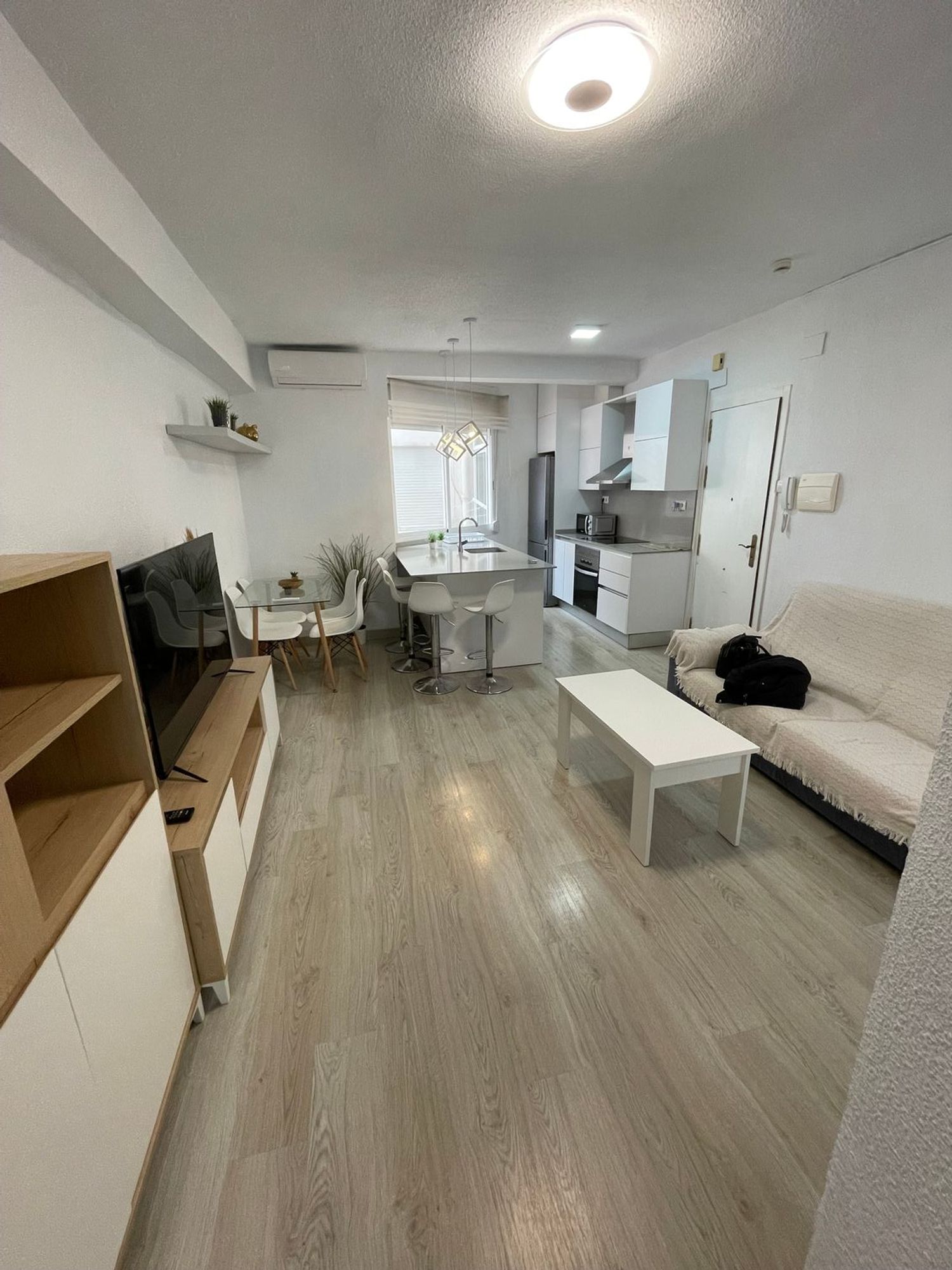 Piso en Calle Ángel Bruna, 36, Ensanche - Foto 2