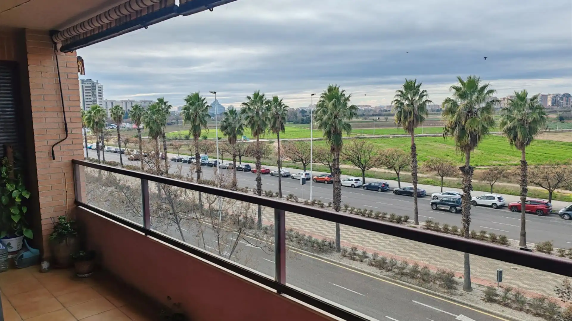 Piso en  Carrer de la Canal de Navarrés 9 - Foto 6