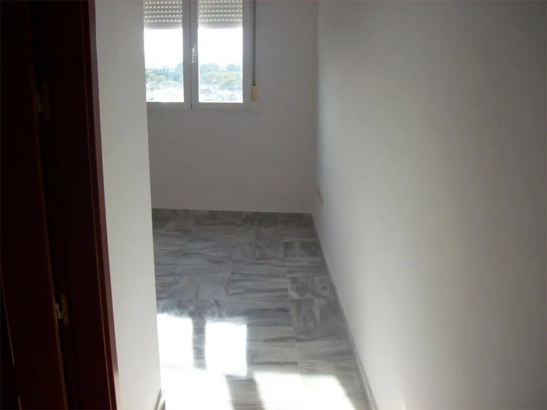 Piso en  Avenida de las Ciencias 27 - Foto 9