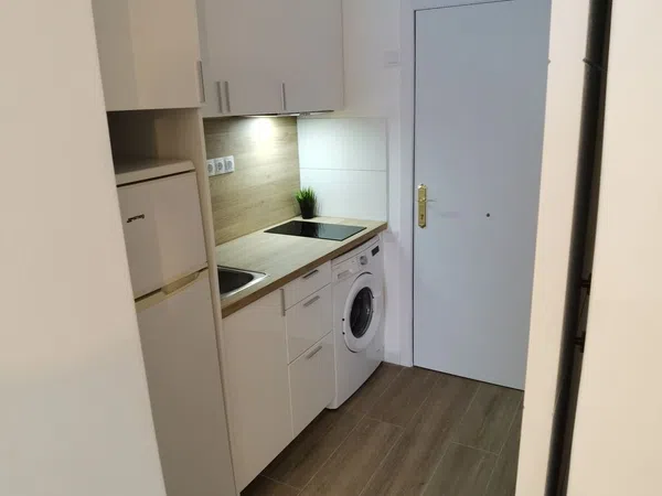 Estudio en calle Bernardo de la Torre, 67 - Foto 3