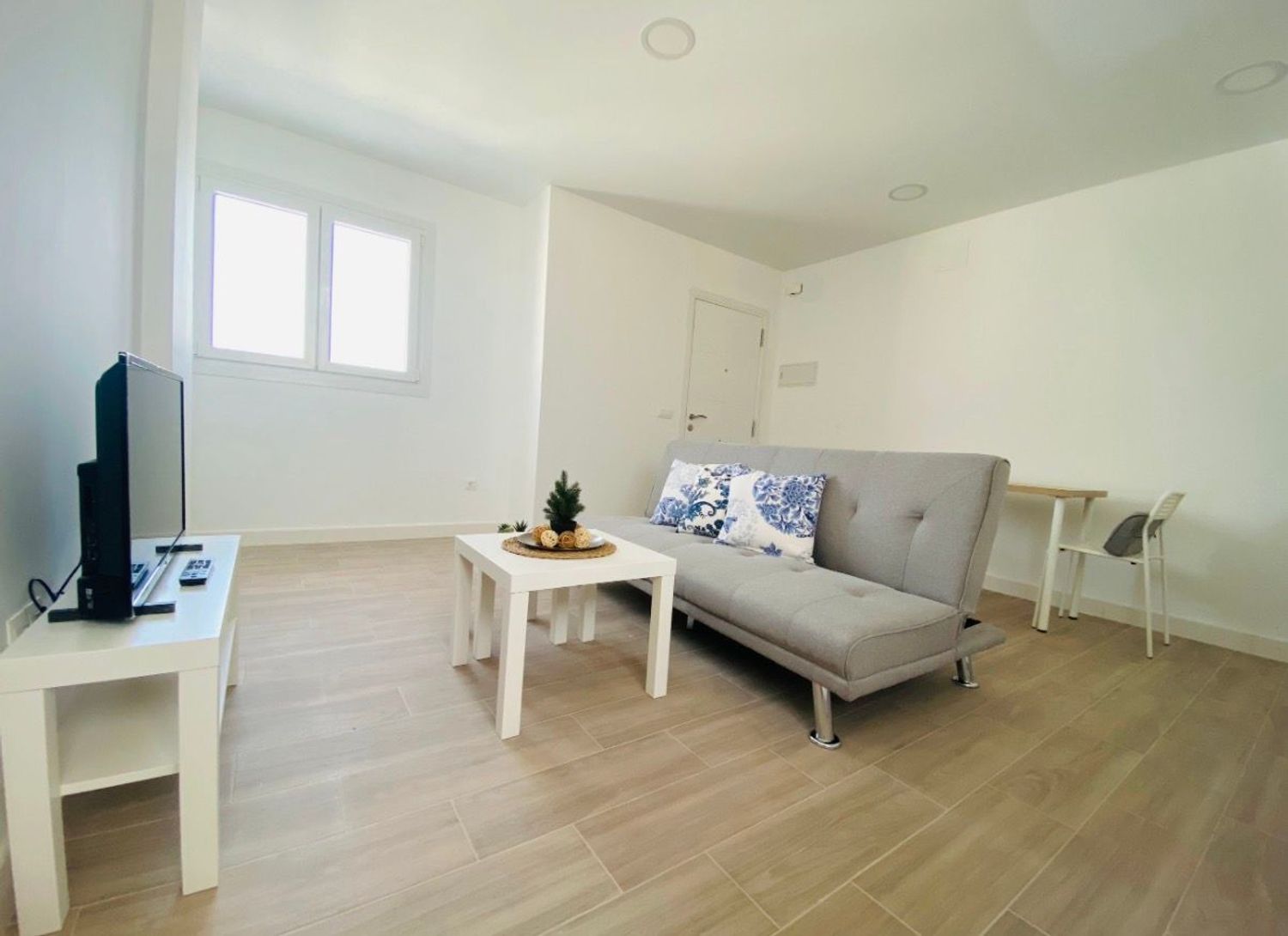 Piso en Avenida Ricardo Gross, 5, Cortijo de Maza-Finca Monsalvez-El Olivar, Málaga - Foto 3