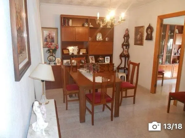 Piso en Calle del Monestir de Poblet - Foto 8