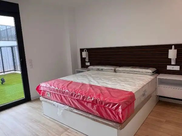 Apartamento en  Carrer de Veneçuela 14 - Foto 8