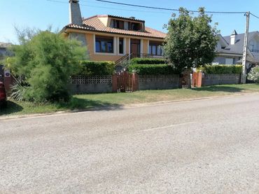 Chalet en  Avenida de Berria Primera Avenida 46 - Foto 1