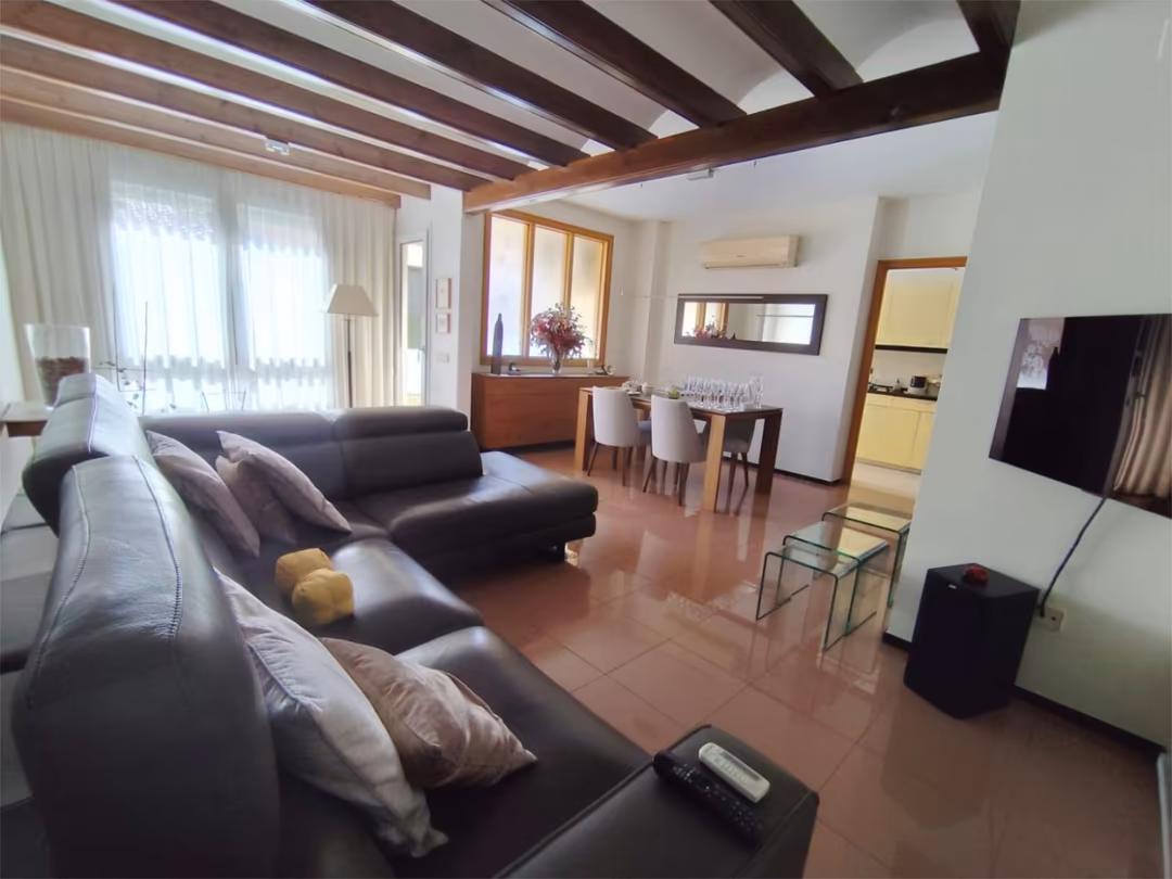 Piso en  Carrer de Garcilaso 66 - Foto 2