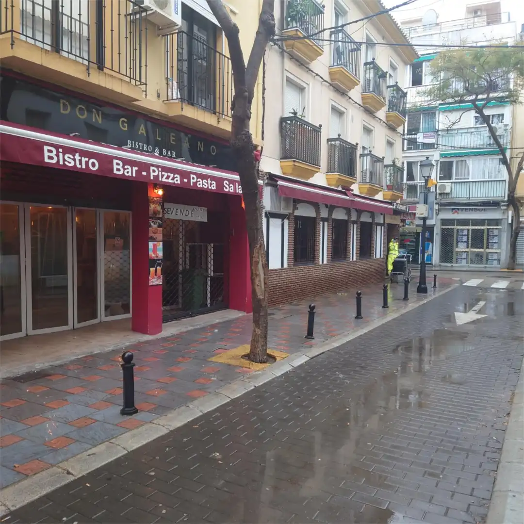 Local comercial en  Calle Francisco Cano 2 - Foto 3