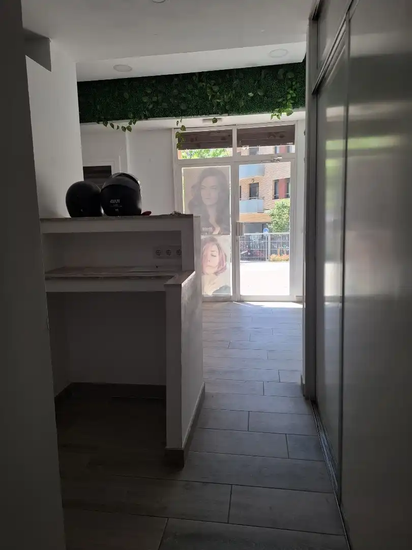Local comercial en  Carrer del Doctor Robert 166 - Foto 6