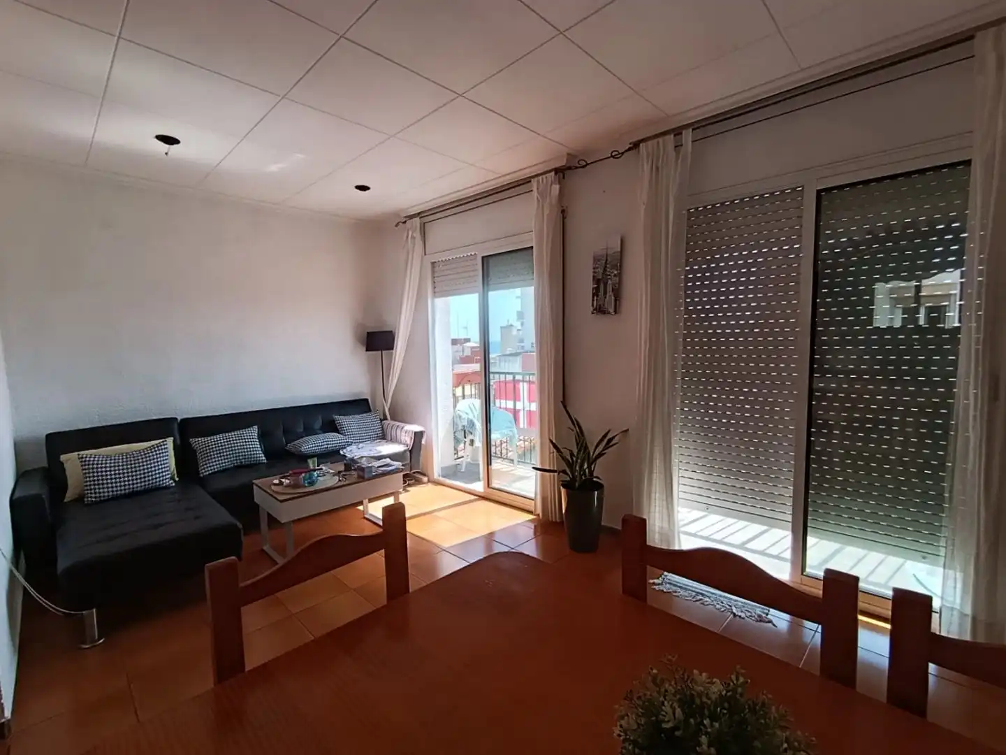 Piso en  Carrer de Sant Pere Pescador 3 - Foto 2
