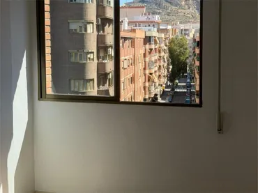 Piso en  Avinguda Oscar Espla 23 - Foto 9