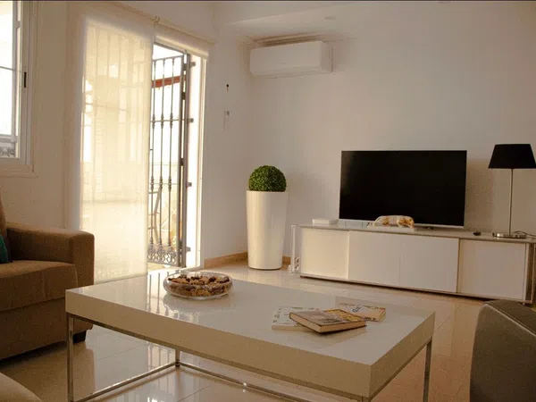 Chalet adosado en Bello Horizonte, 3, Bello Horizonte-Lindasol - Foto 1