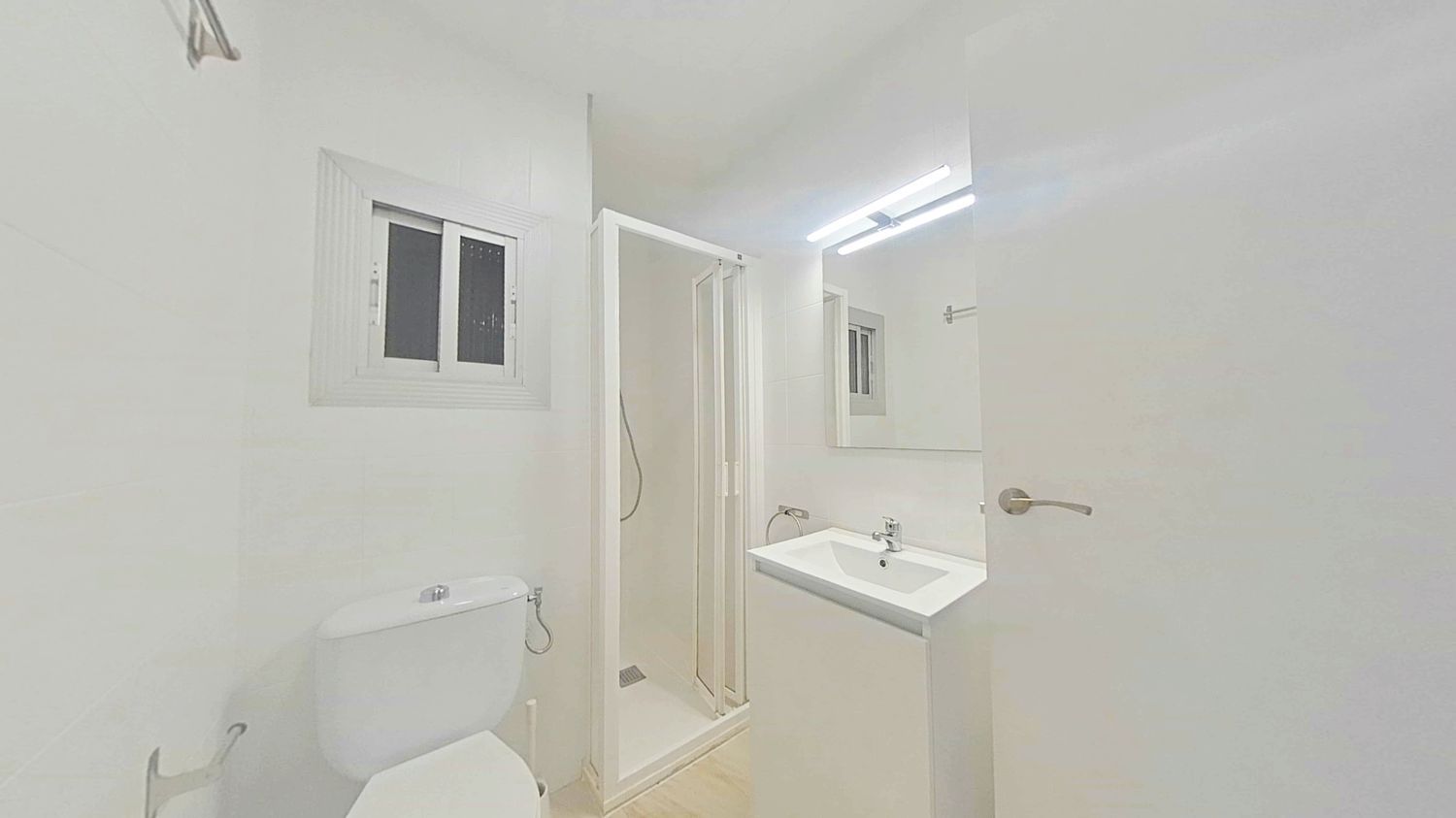 Piso en Barrio Lloreda - Foto 23