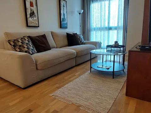 Piso en calle del Añil, 5