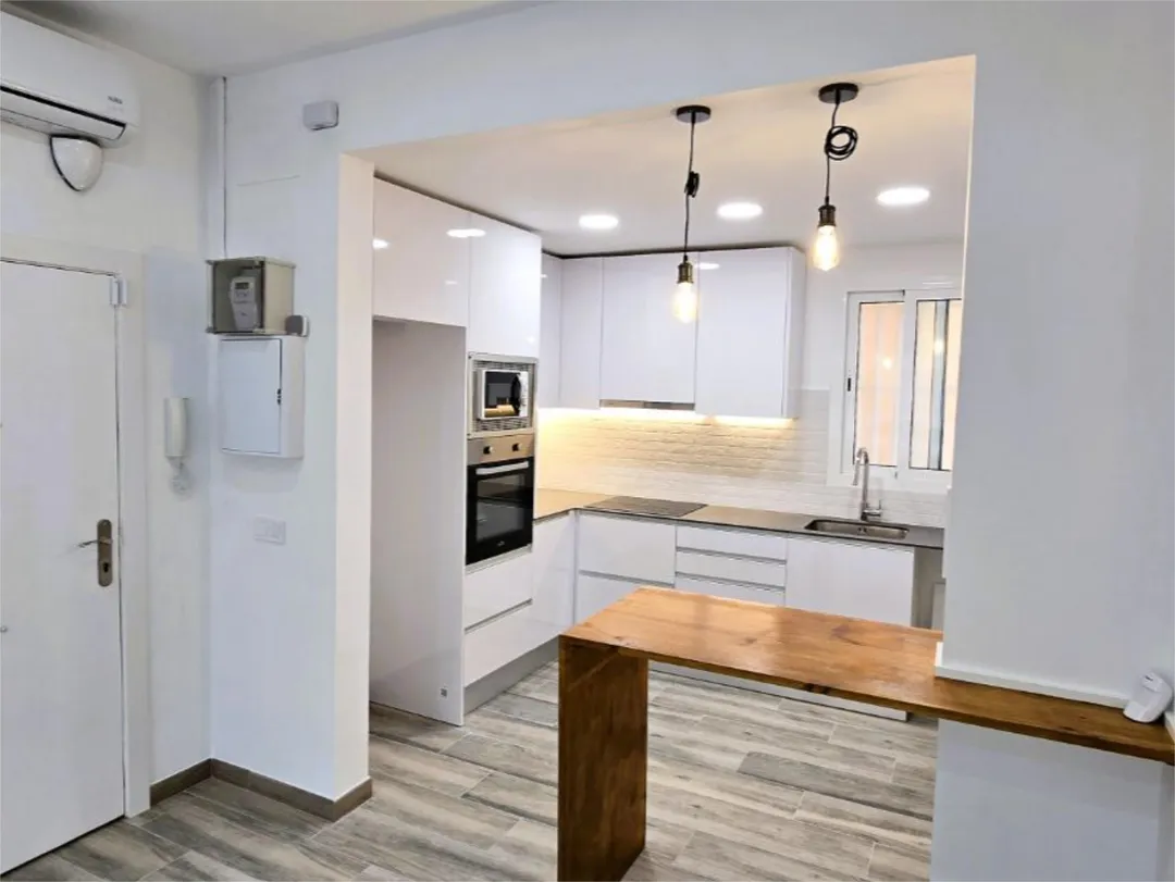 Piso en  Carrer de Concepción Arenal 144 - Foto 4