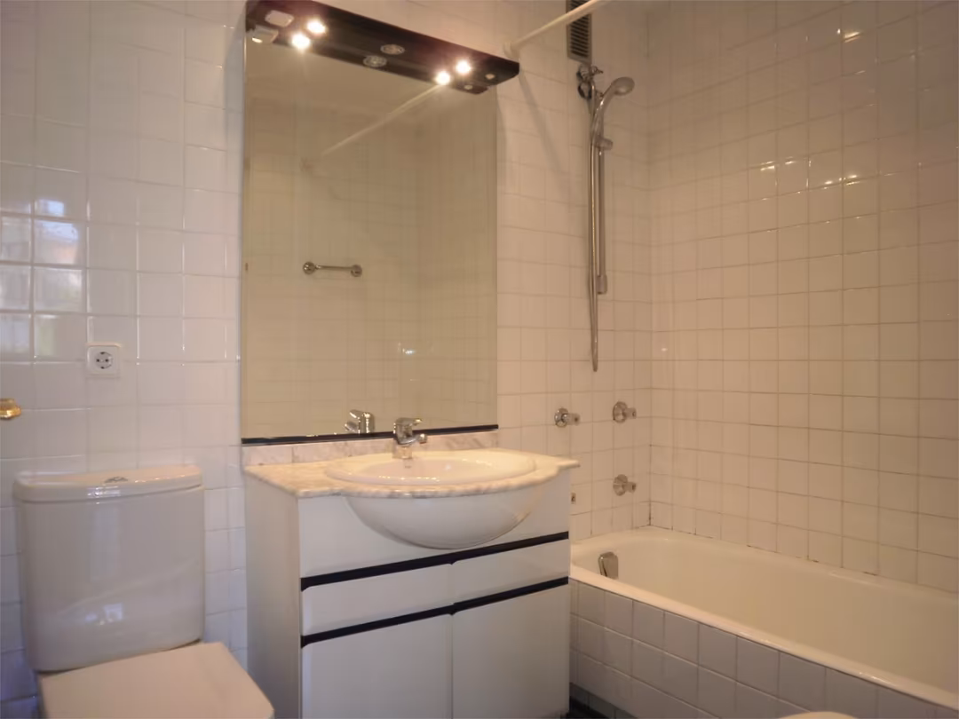 Piso en  Calle de Romero Robledo 1 - Foto 11