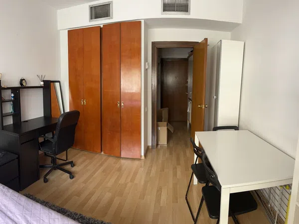 Estudio en calle de la Infanta Mercedes, 92