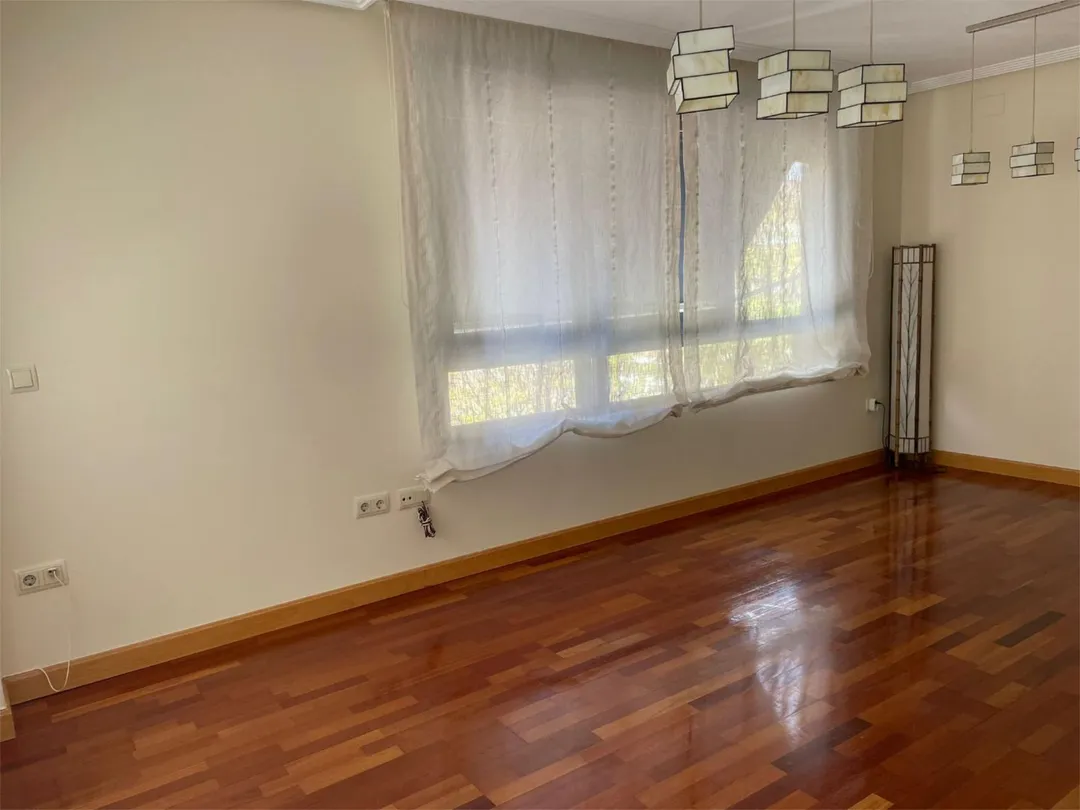 Piso en  Calle Acera Fuente de la Salud 4 - Foto 4