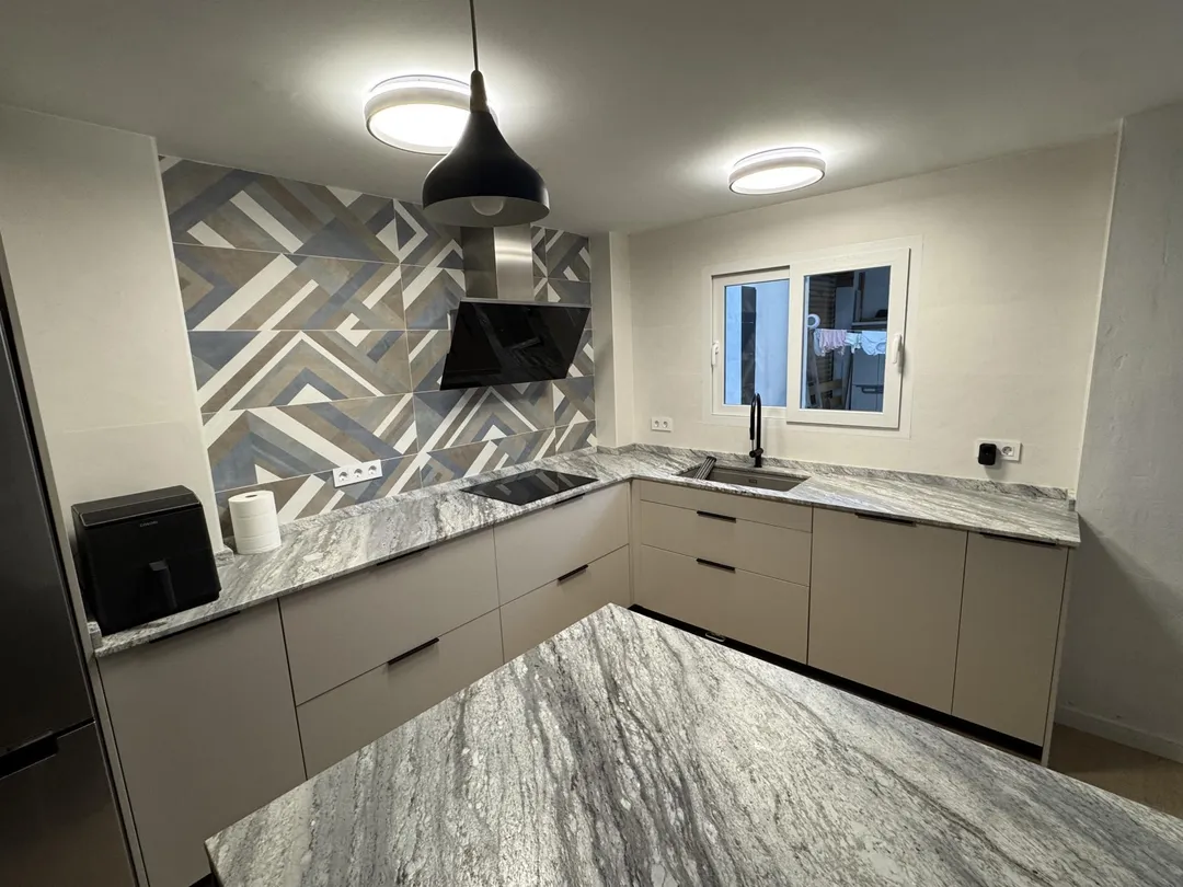 Planta baja en  Carrer Alfara del Patriarca 1 - Foto 5