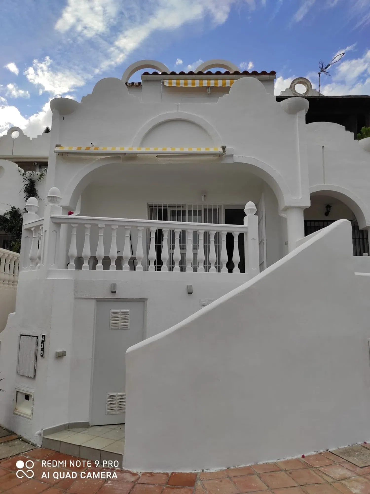 Chalet adosado en avenida Aljaima, 23