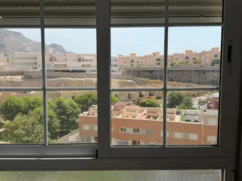 Piso en  Calle Bahía de Almería 18 - Foto 13