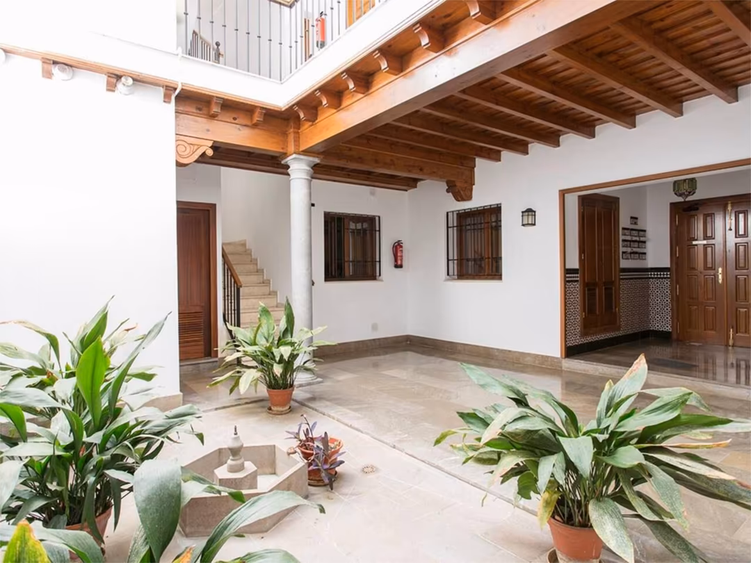 Apartamento en  Calle Castillejos 5 - Foto 2