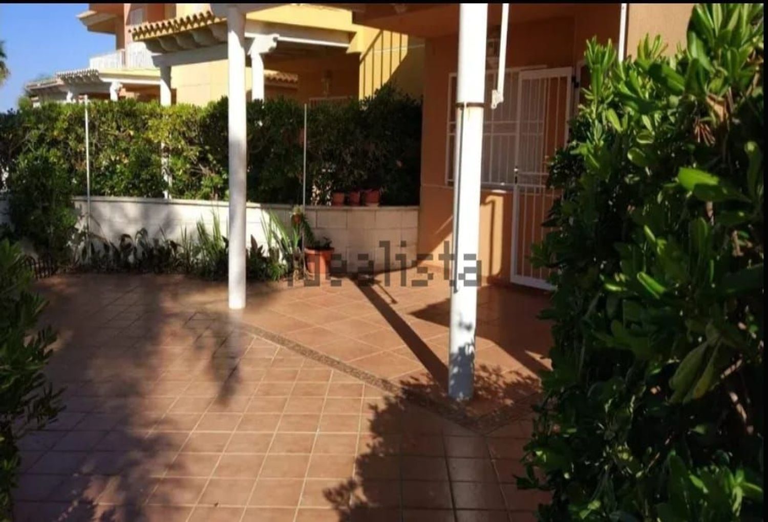 Chalet adosado en Avenida de l'Estany, 15 - Foto 4